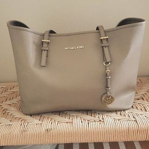 Michael Kors jet set travel tote